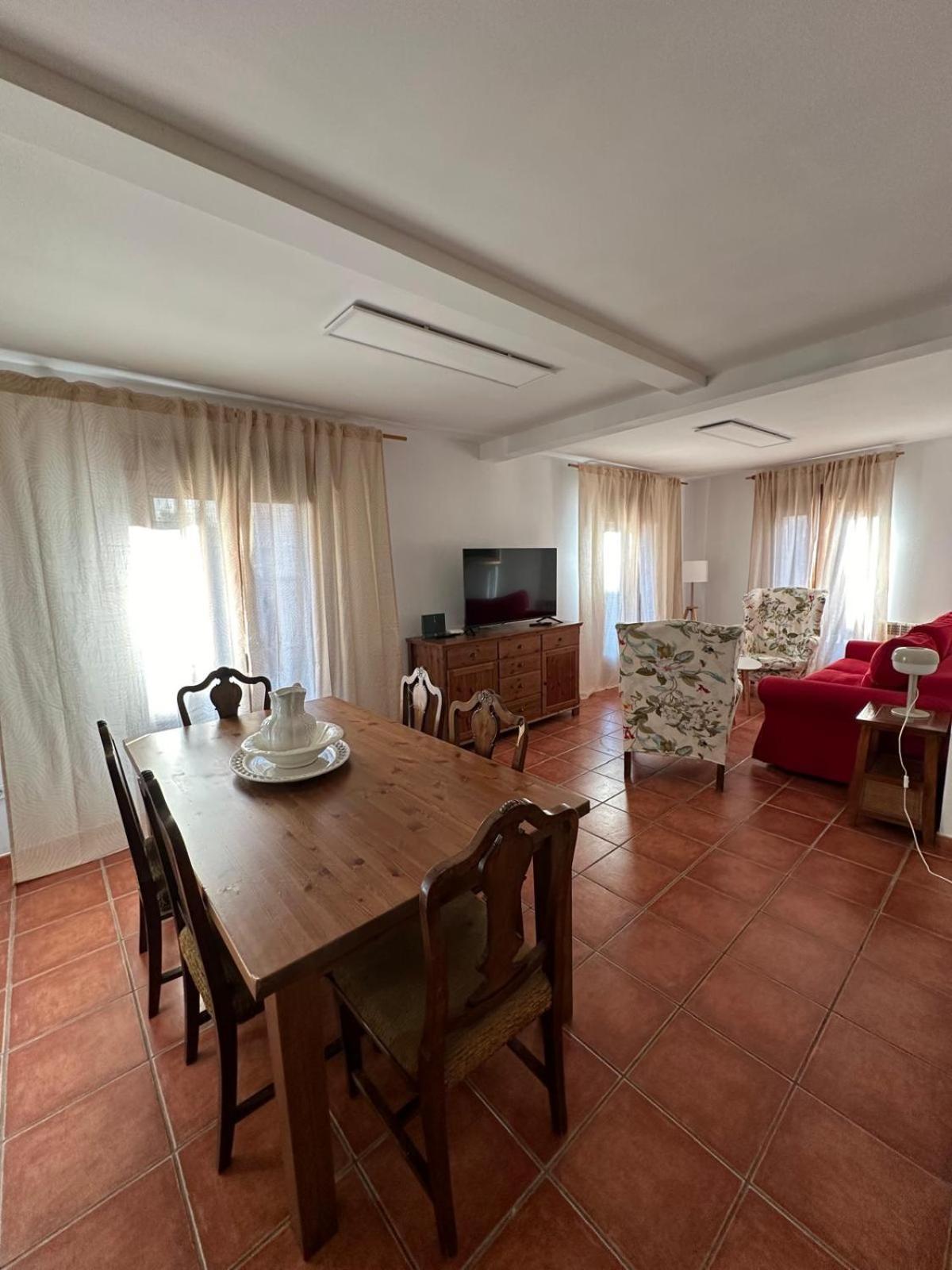 La Casa De Paloma En La Plaza Encanto Historico Riaza Eksteriør bilde