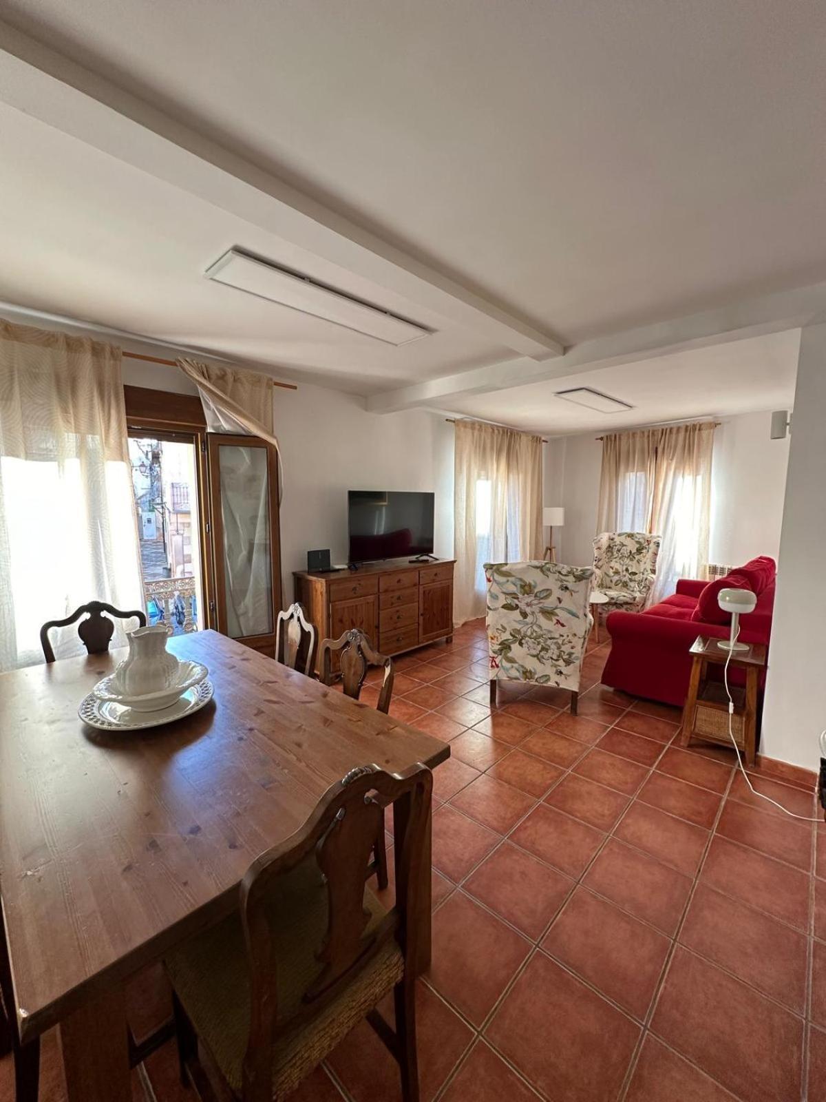 La Casa De Paloma En La Plaza Encanto Historico Riaza Eksteriør bilde