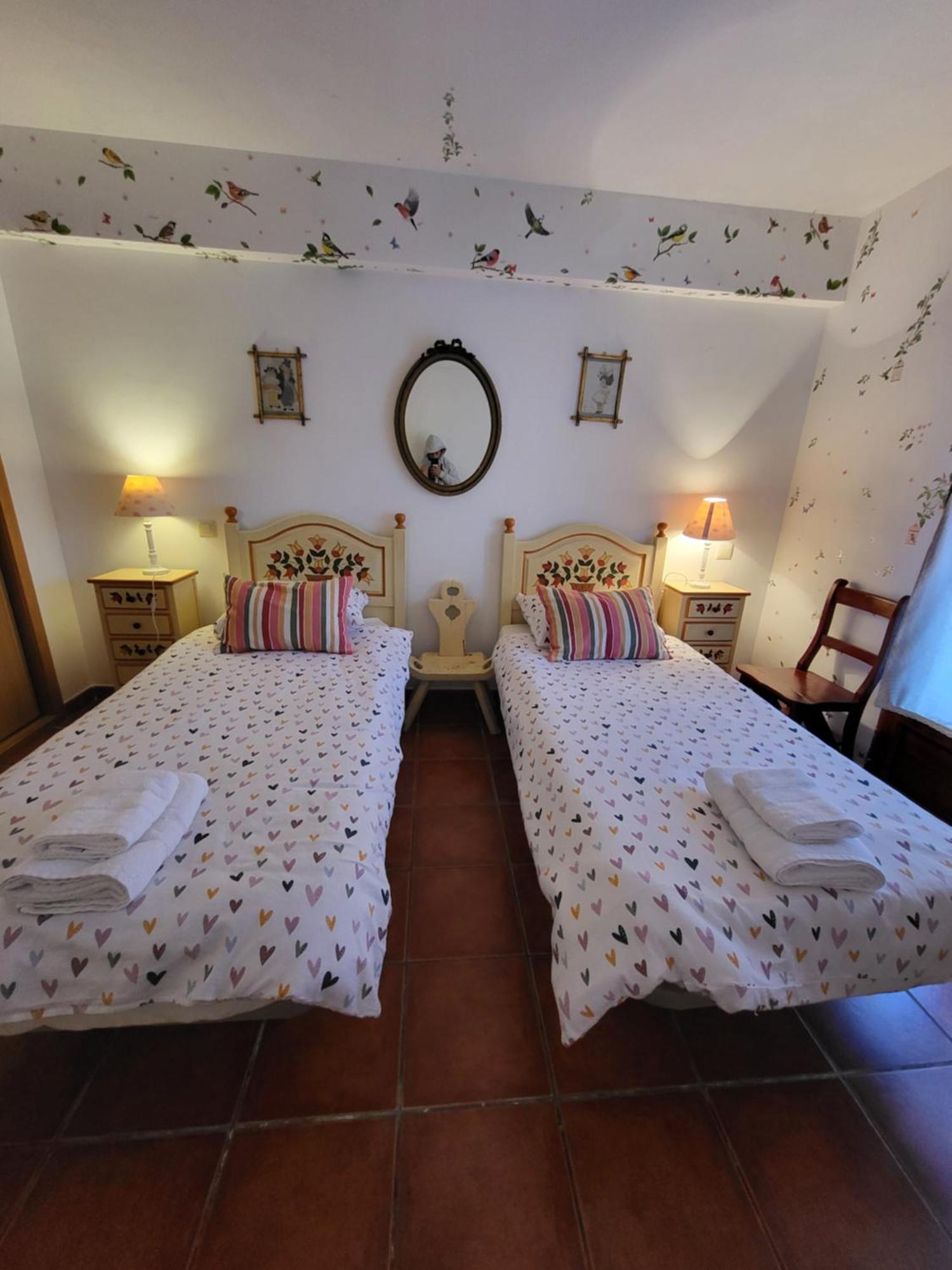 La Casa De Paloma En La Plaza Encanto Historico Riaza Eksteriør bilde